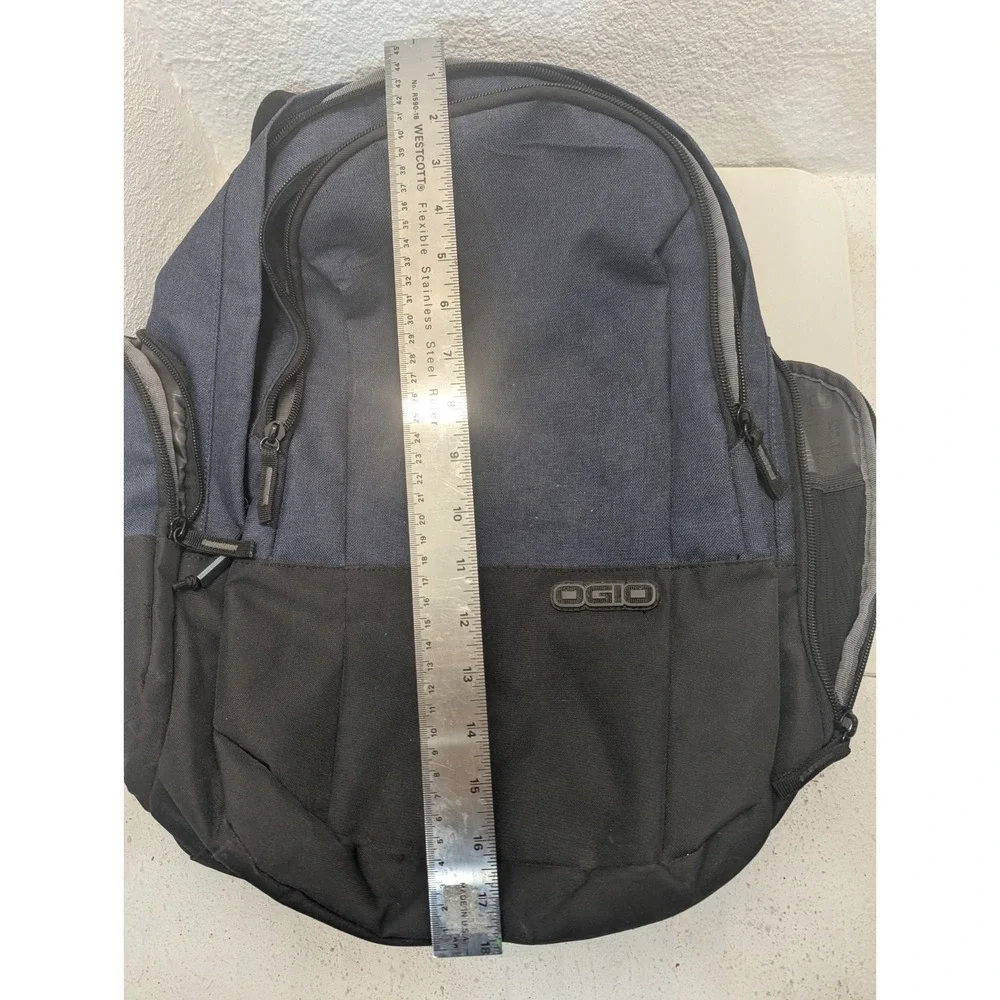 OGIO backpack Commuter XL Gray Ergonomic Padded embroidered multi pockets